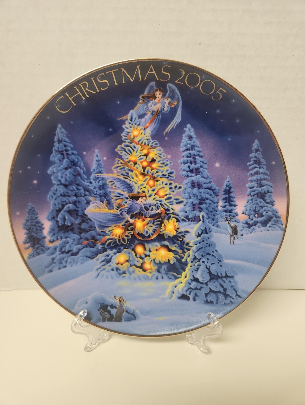 Vintage 2005 NIB Avon 22Kt Gold Trim Christmas Collectors Plate by Frank Riccio